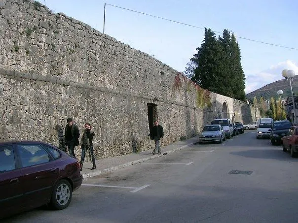 Stari Grad شقة تريبينيي