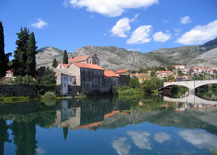 Stari Grad *