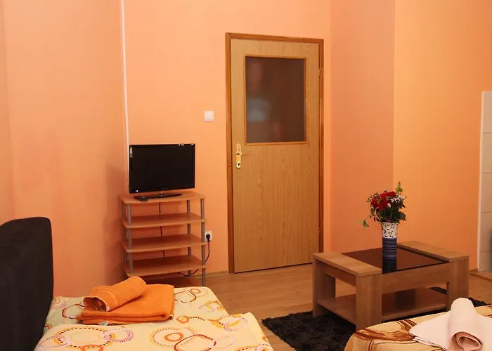 Stari Grad * تريبينيي