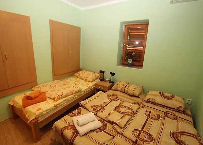 Stari Grad * تريبينيي